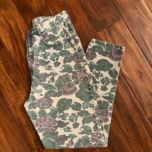 Vintage 90s High-Waisted floral jeans